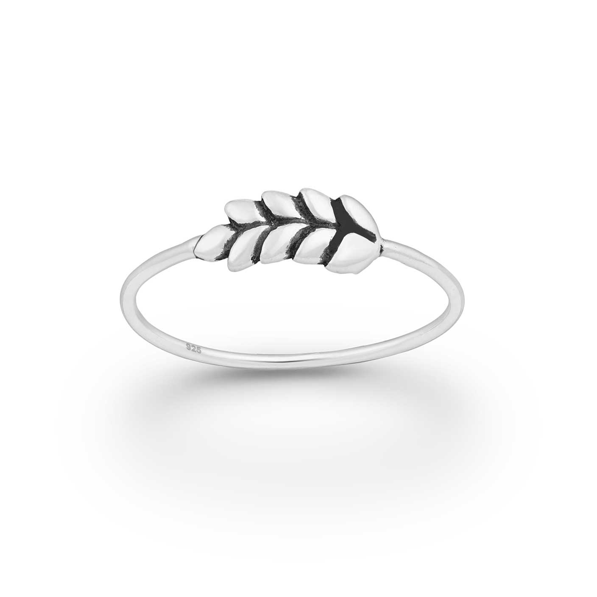Sterling silver leaf ring, minimalist nature-inspired jewelry, dainty botanical ring