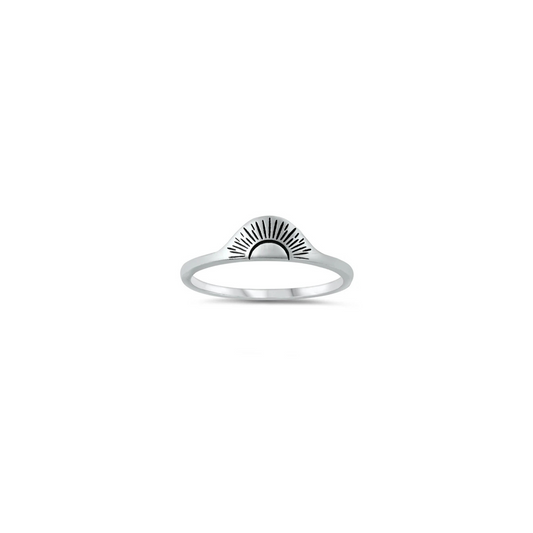 925 sterling silver sunrise ring with engraved rising sun design
