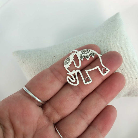 925 Sterling Silver Elephant Pendant, Large Animal Totem Necklace, Detailed Wildlife-Inspired Jewelry